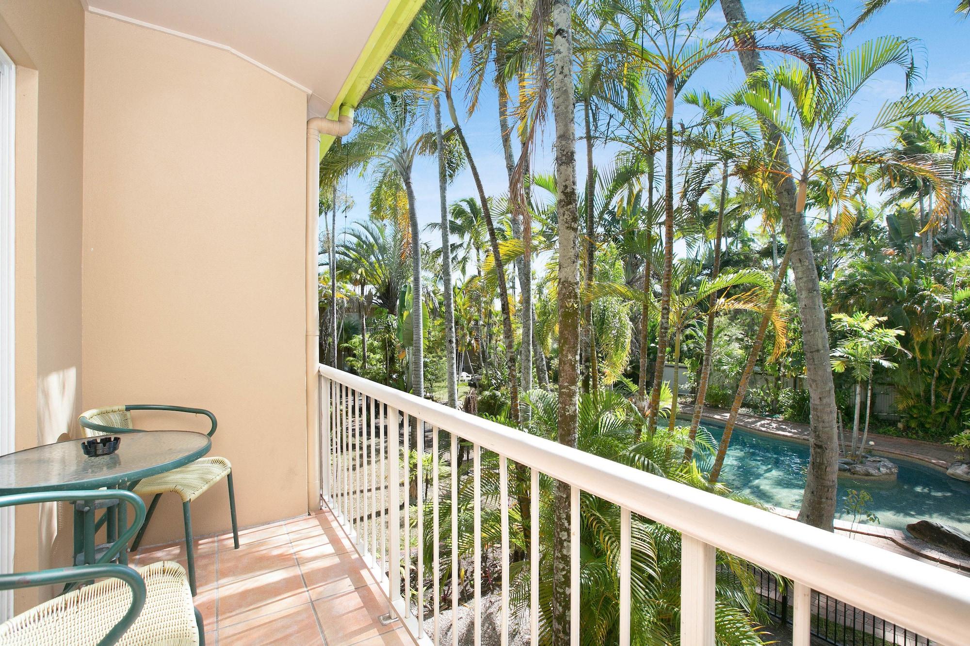 Hotel Tropiq Cairns Exterior photo