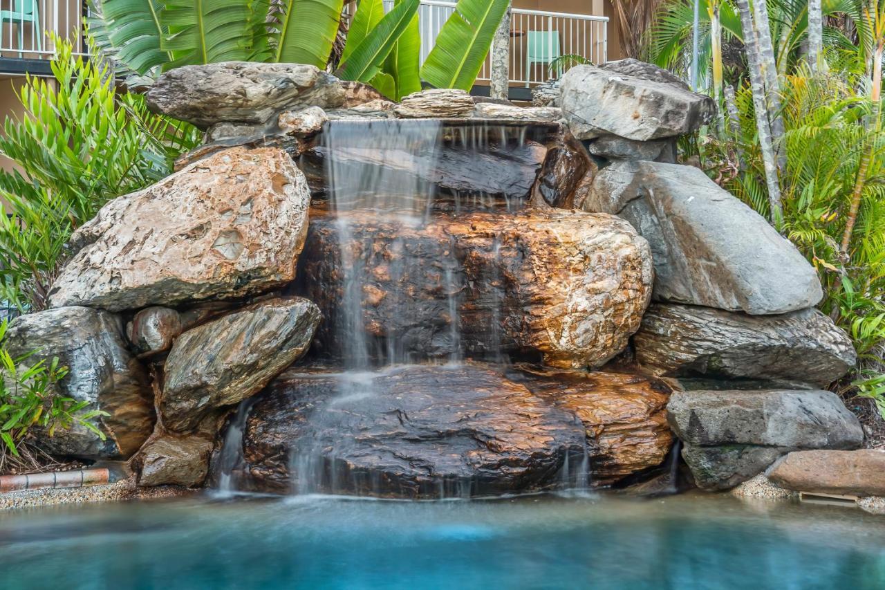 Hotel Tropiq Cairns Exterior photo