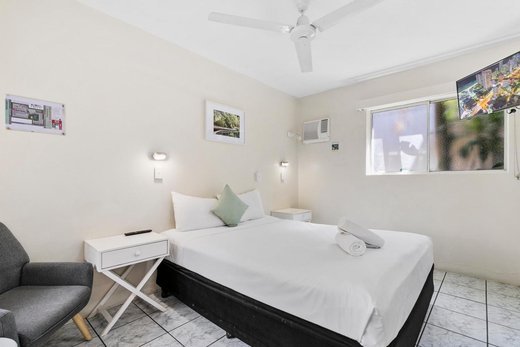 Hotel Tropiq Cairns Exterior photo