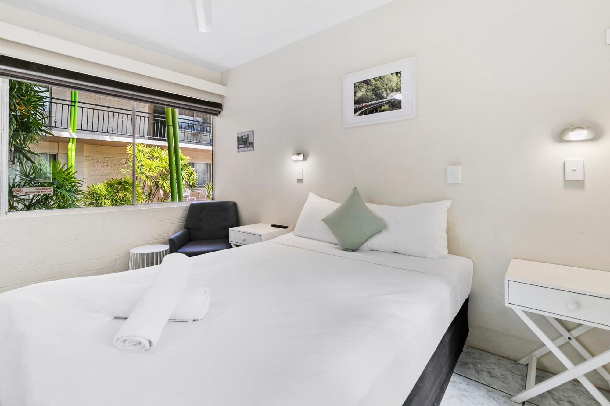 Hotel Tropiq Cairns Exterior photo