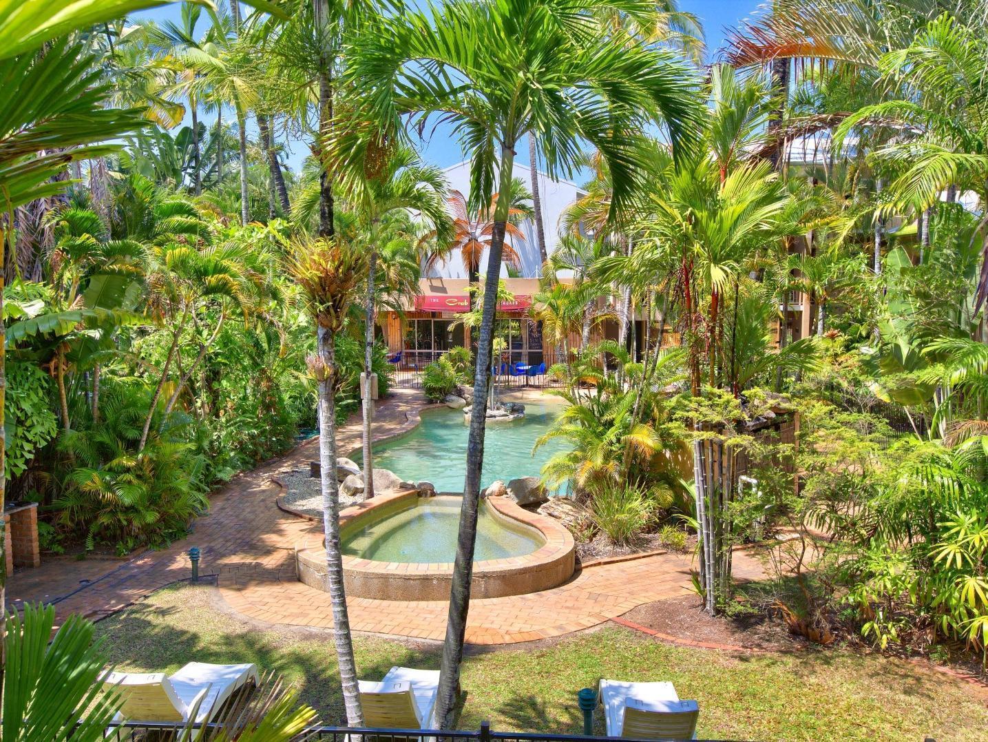 Hotel Tropiq Cairns Exterior photo