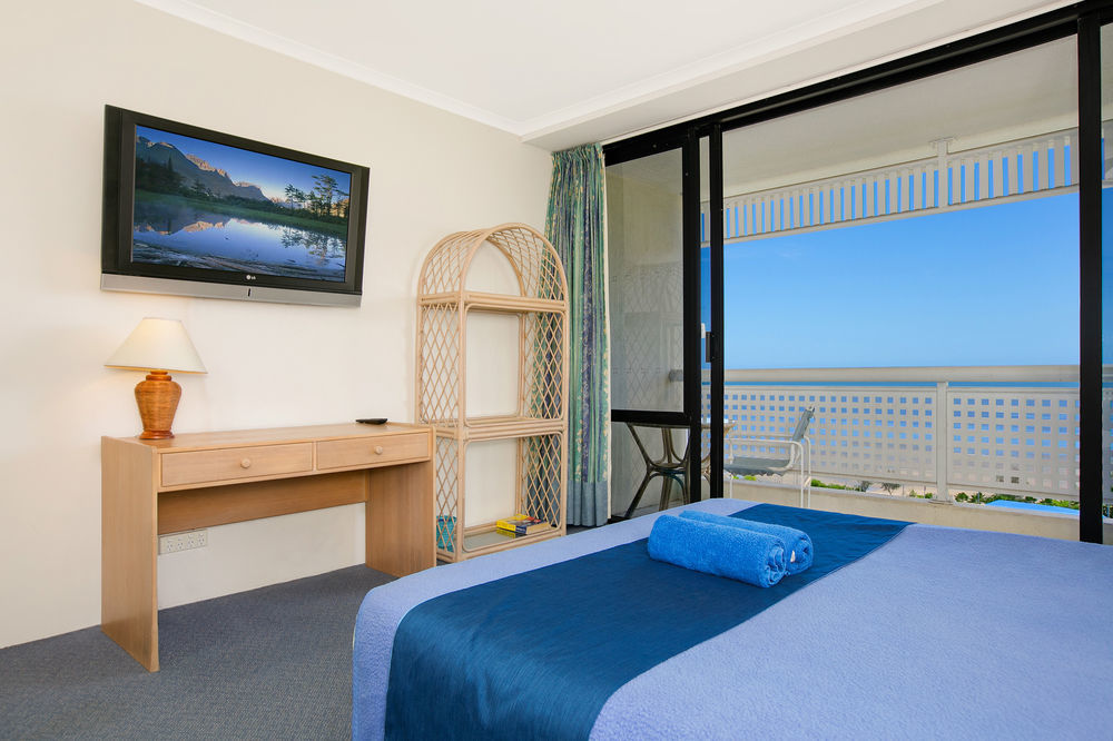 Hotel Tropiq Cairns Exterior photo