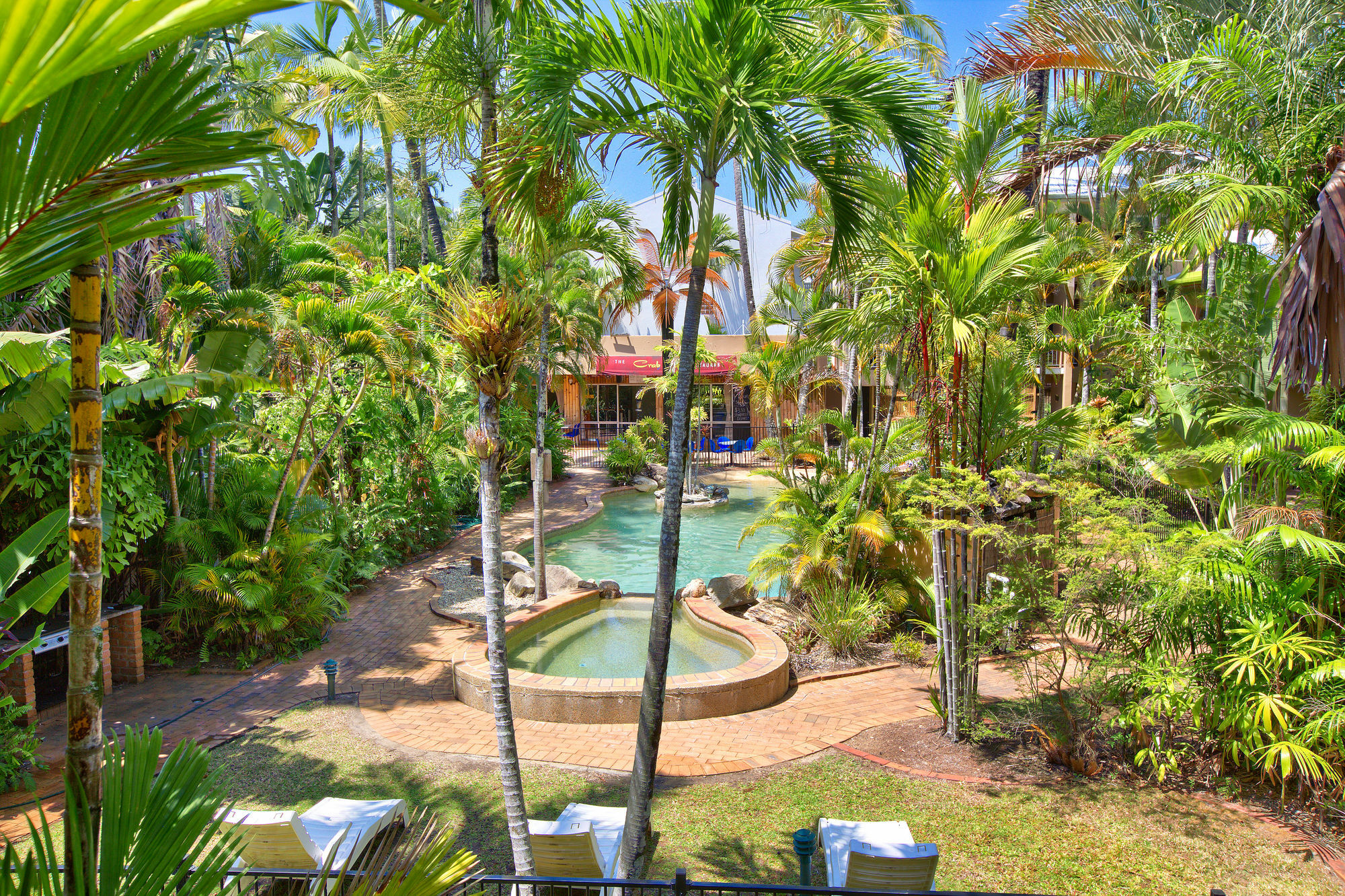 Hotel Tropiq Cairns Exterior photo
